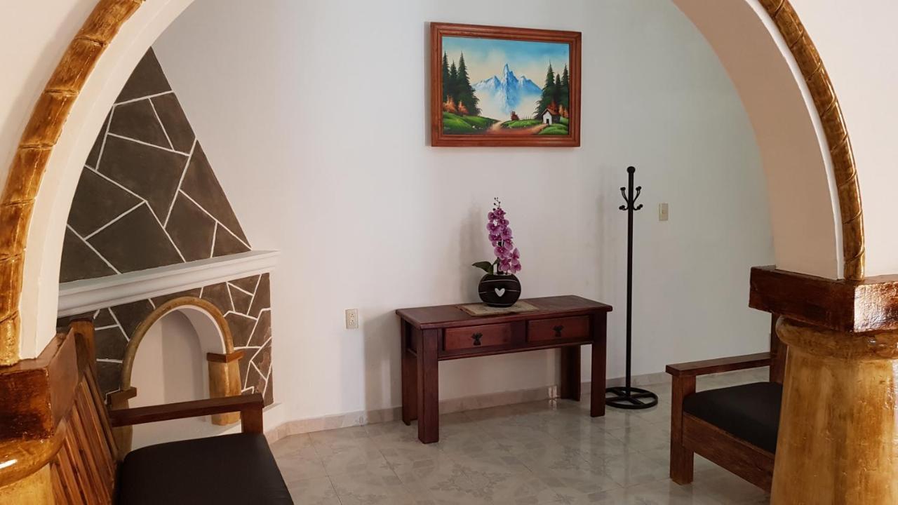 El Jardin Del Eden Hotel เตกิซเกียปัน ภายนอก รูปภาพ